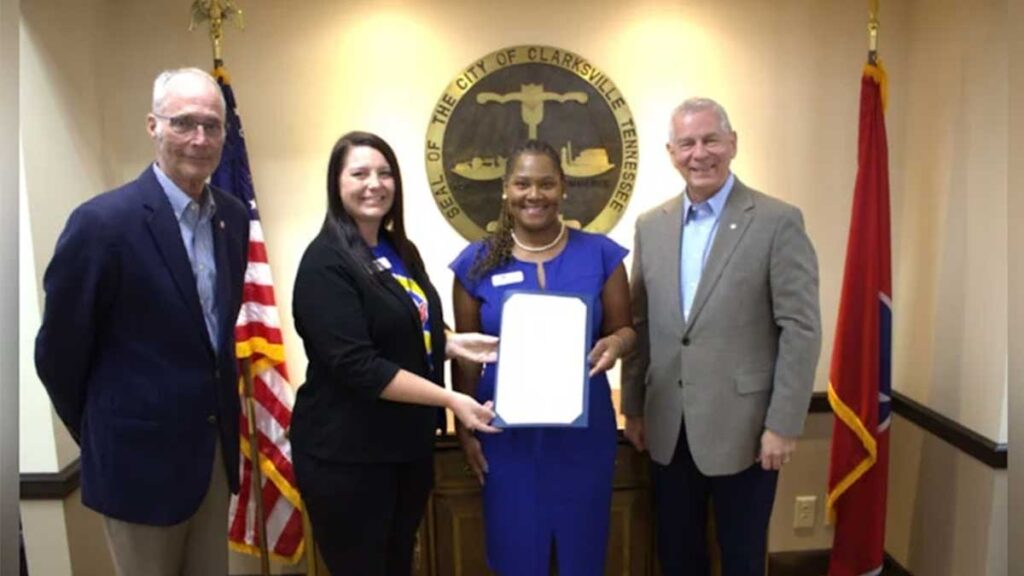 Clarksville-Honors-Military-Families-with-'Blue-Star-Welcome-Week'-Near-Fort-Campbell